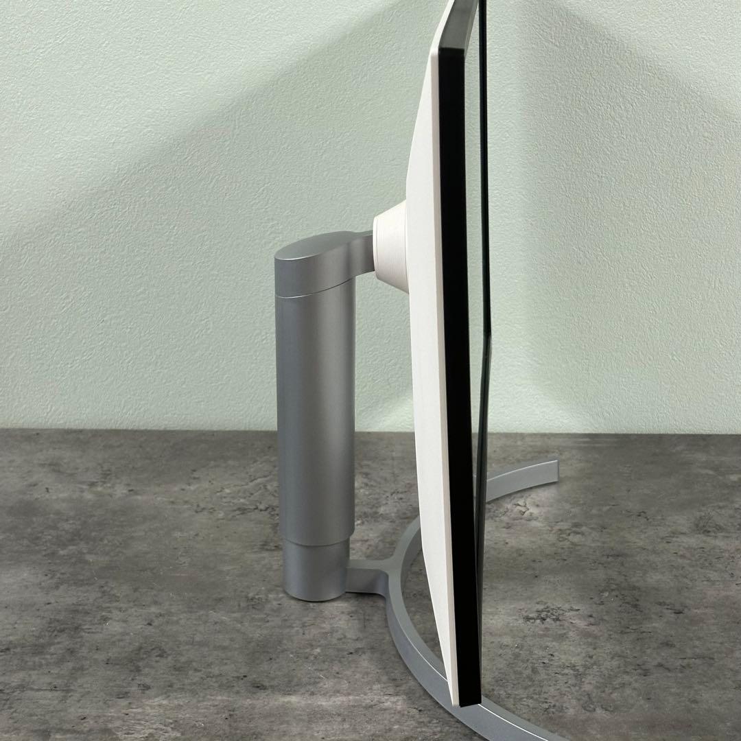 LG 27UL550-W 27型 4K 液晶ディスプレイ HDR対応