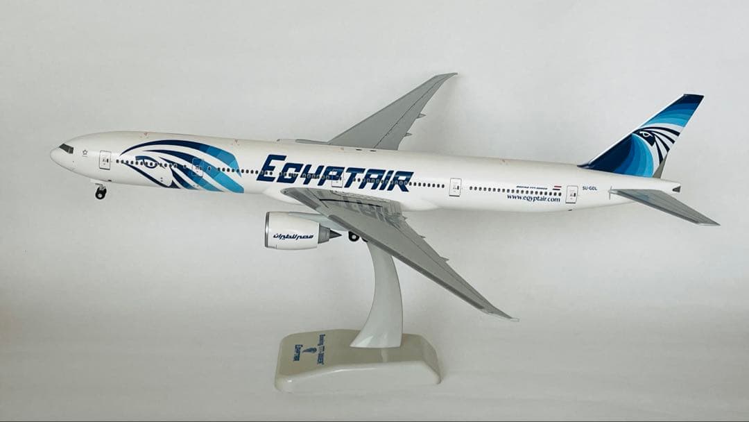 航空機・ヘリコプター EGYPTAIR Boeing 777-300ER 1/200