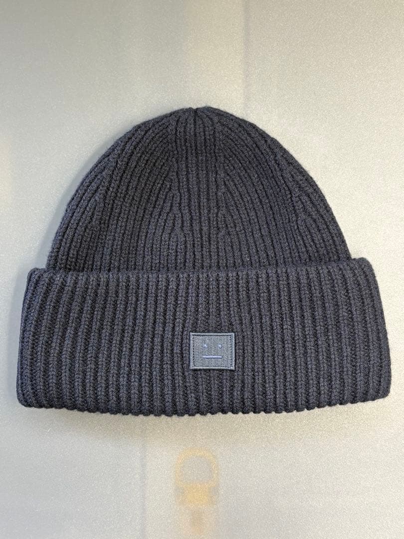 Acne Studio スモールFaceビーニー