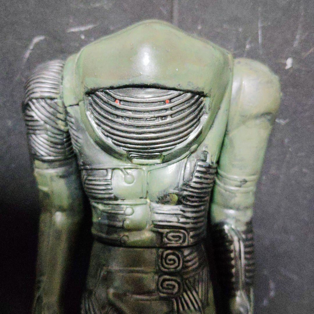 上野淳子ウルトラ怪獣旧型ソフビ