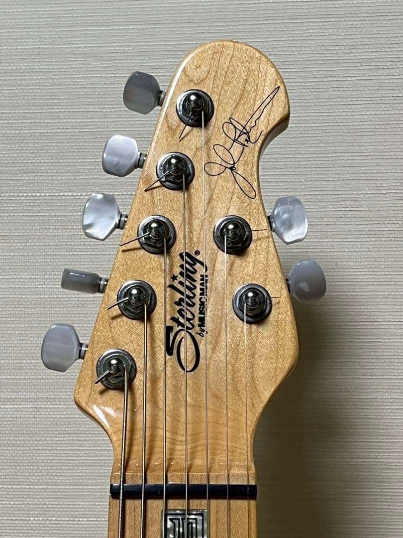 7弦モデル Sterling by Musicman JP157