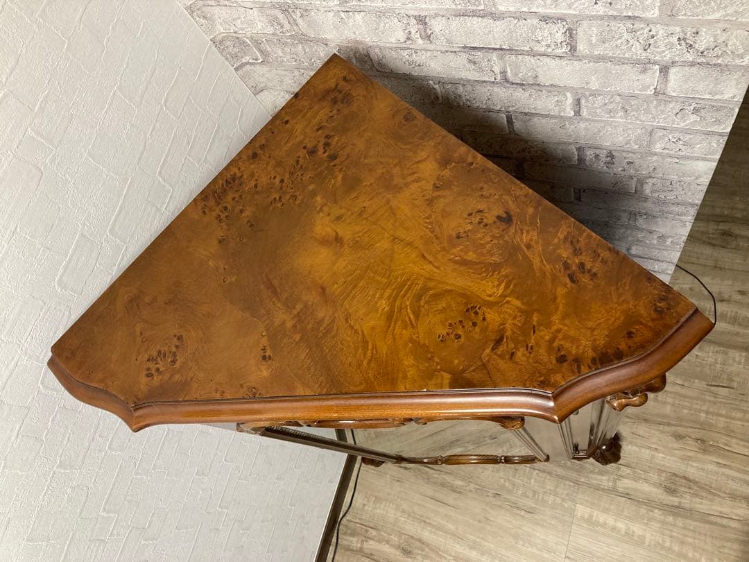 アンティーク大型キャビネットです。 サイズ:73×奥行き52高さ122.5cm