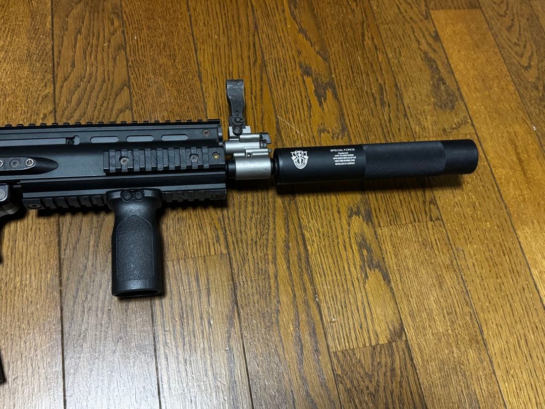 東京マルイ 次世代 スカーL ブラック eotech