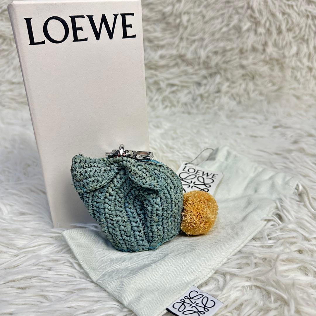 新品 ロエベ LOEWE ラフィア ラビット チャーム ケース