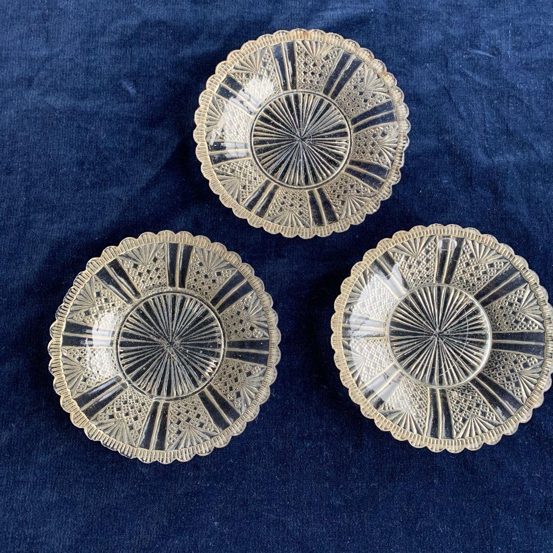 アンティークプレスガラス　プレート