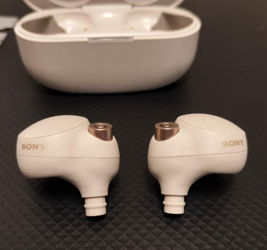 ソニー WF-1000XM4 バッテリー新品交換済 シルバー ワイヤレスイヤホン