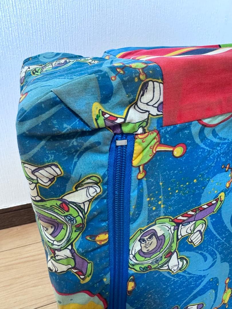 【超激レア】バズ・ライトイヤー /トイストーリー 折りたたみソファ 椅子