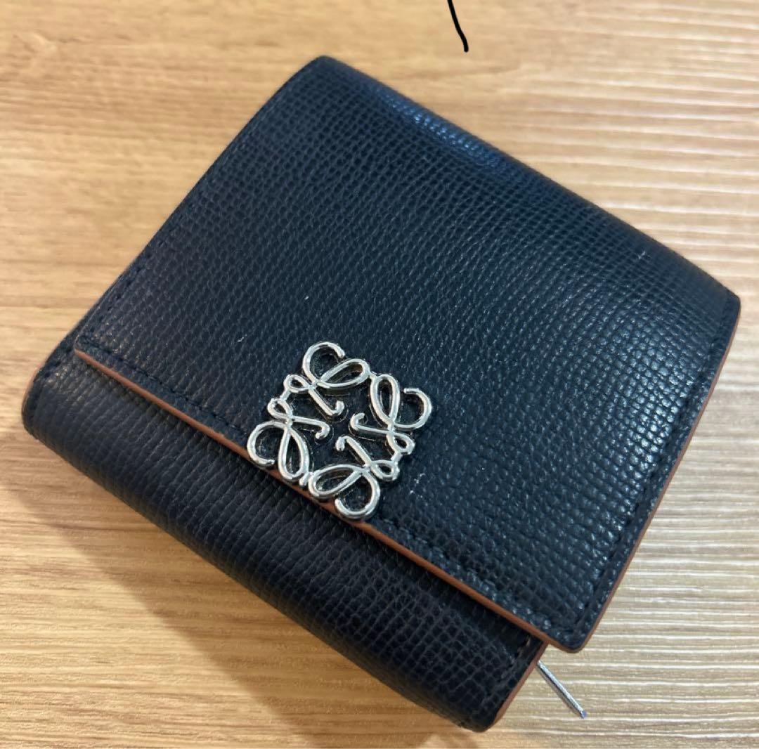 LOEWE ブラック 三つ折り財布