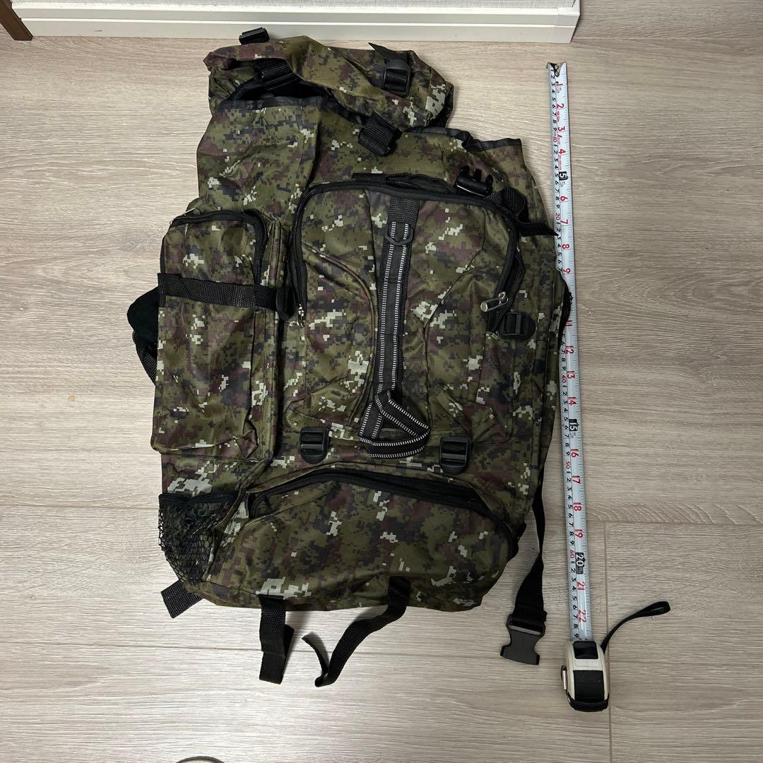 【値下げ！】【ほぼ新品、送料無料】迷彩ミリタリーリュック　グリーン　約70cm