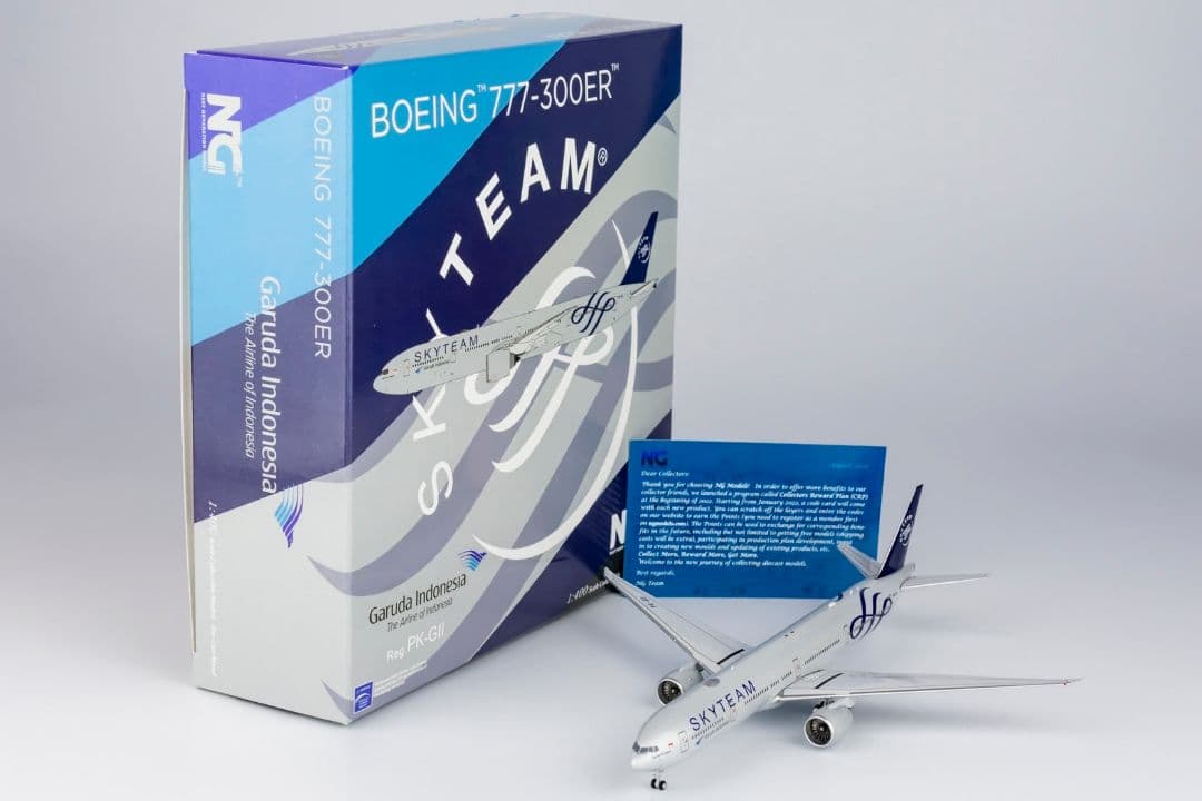 ガルーダインドネシア航空 777-300ER PK-GII 1/400