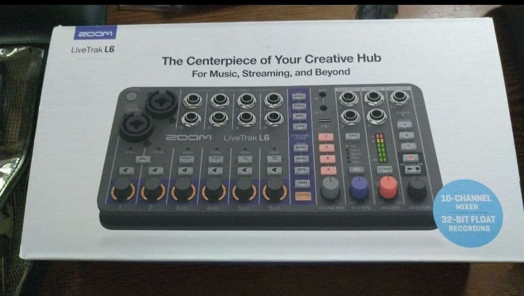 ZOOM ズーム LiveTrak L6 ミキサー レコーダー　新品