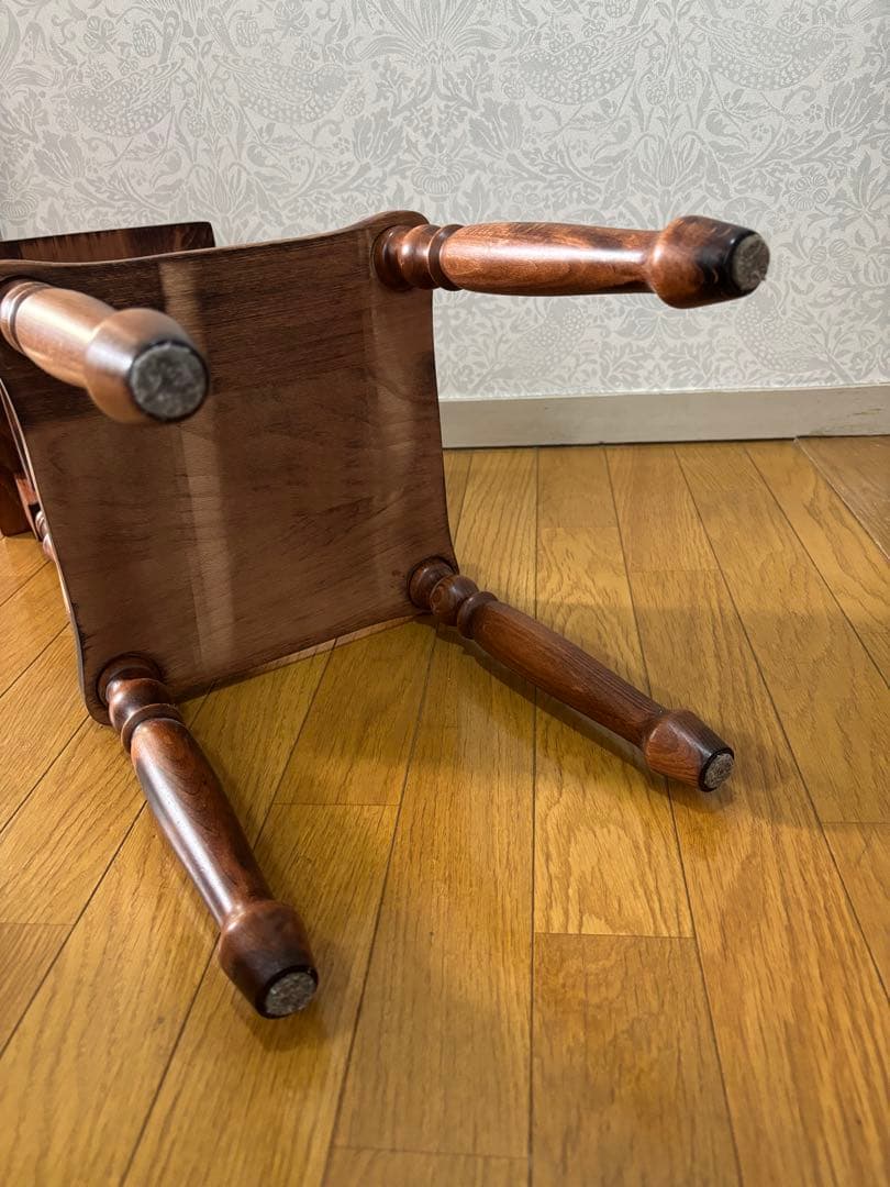 イタリア製＊クラシック木製サイドテーブル