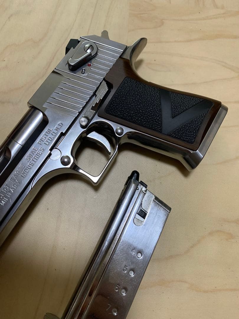 ライトニングホーク.50AE 限定品　バイオハザード　デザートイーグル