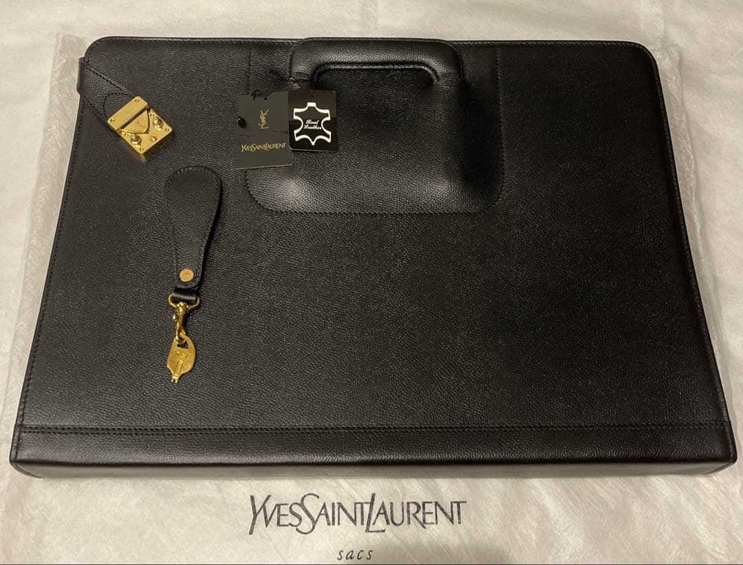 【新品・国内正規品】イヴ・サンローラン ビジネスバッグ