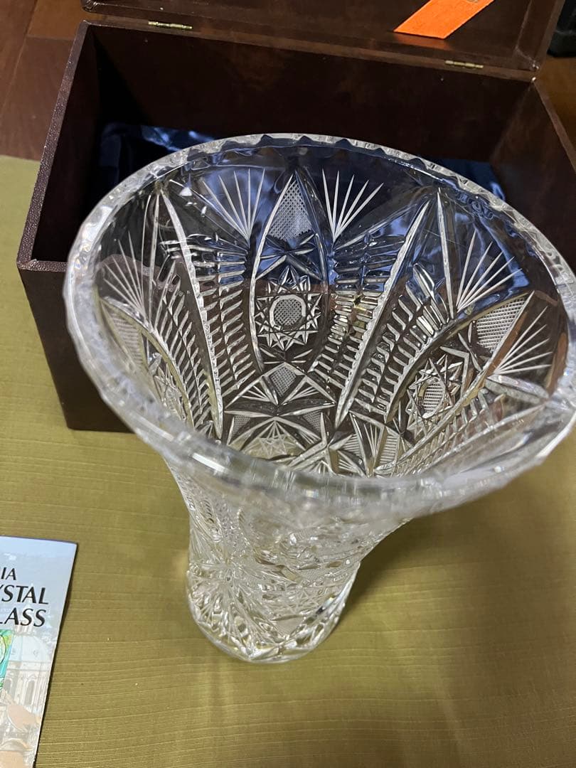 ボヘミアクリスタルガラス フラワーベース 高さ約25cm 値下げしました