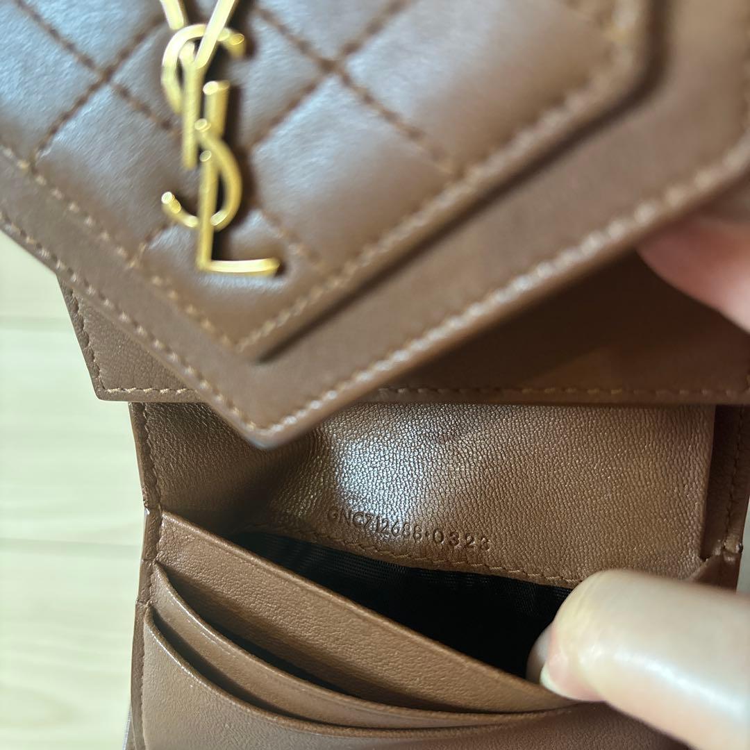 YSL ブラウンレザー キルティング三つ折り財布