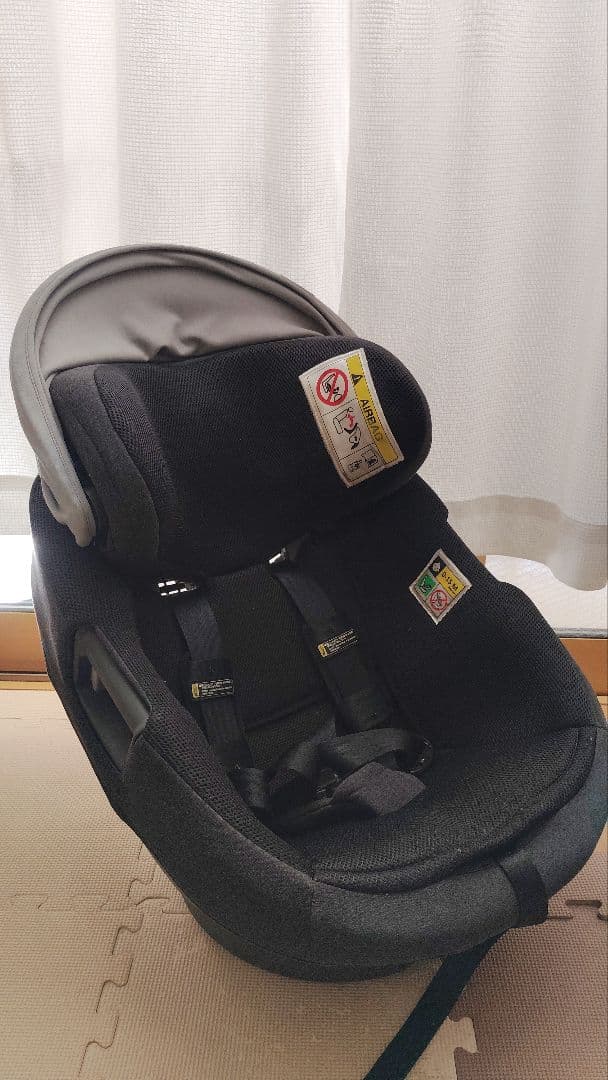 Combi コンビ チャイルドシート THE S R129 エッグショック ZG