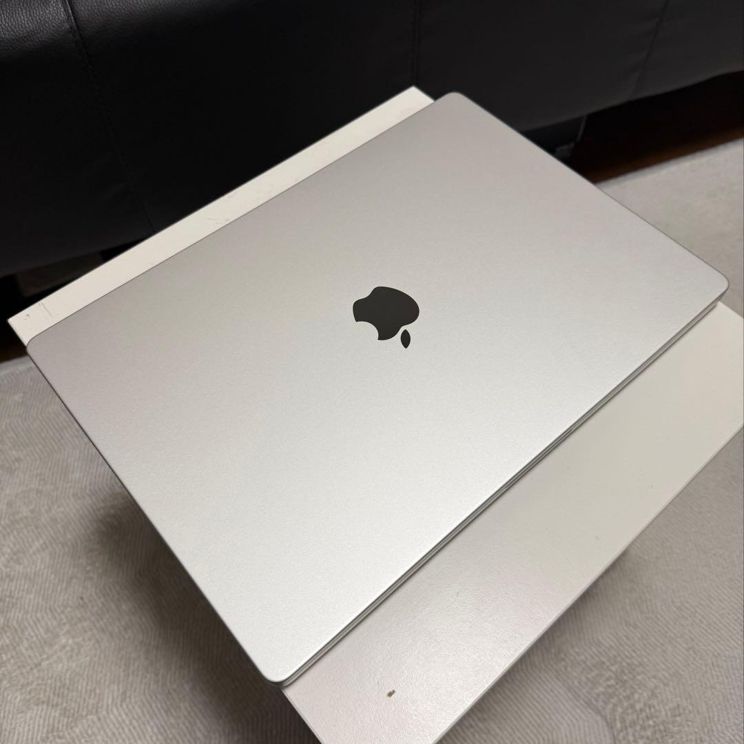 【美品】MacBook Pro 16インチM3Pro