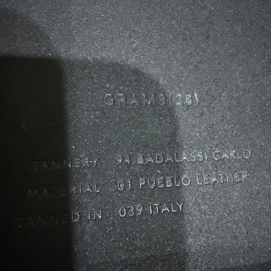 grams28 121 MagSafe スノーフレークiPhone 16 Pro