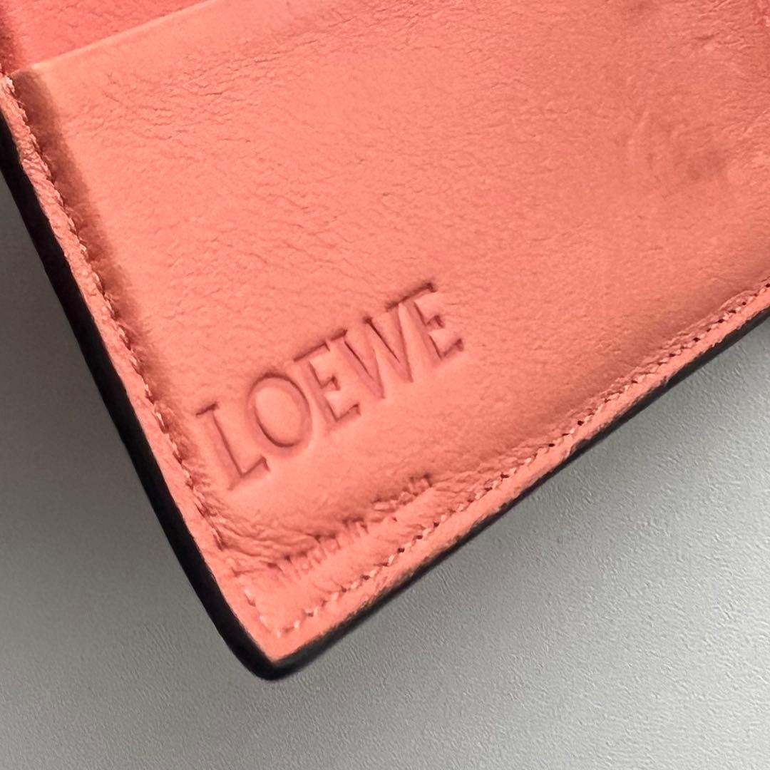 24 美品 LOEWE ロエベ 2つ折り財布