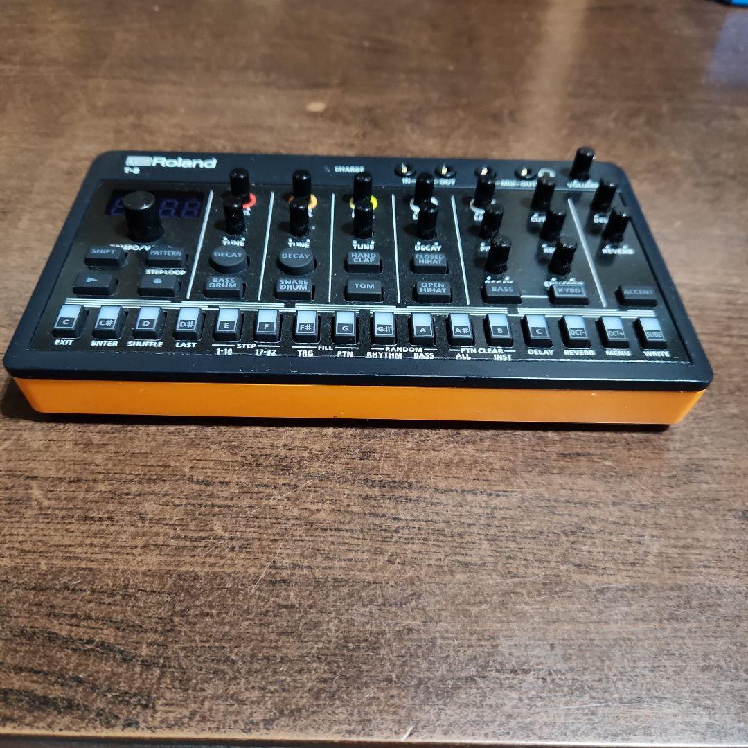 Roland コードシンセサイザー❇️J-6ブルー&T-8オレンジ❇️2点セット