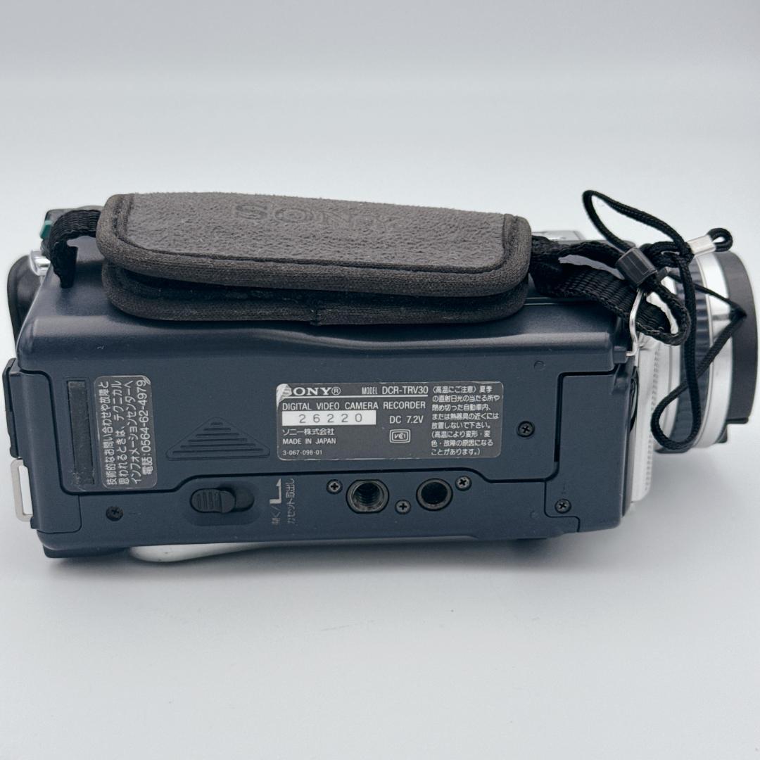 【美品】SONY Handycam DCR-PC100 MiniDVデジタルビデ