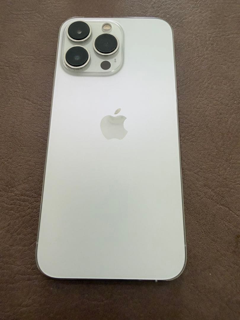 美品　Apple iPhone 13 Pro 1TB シルバー 本体