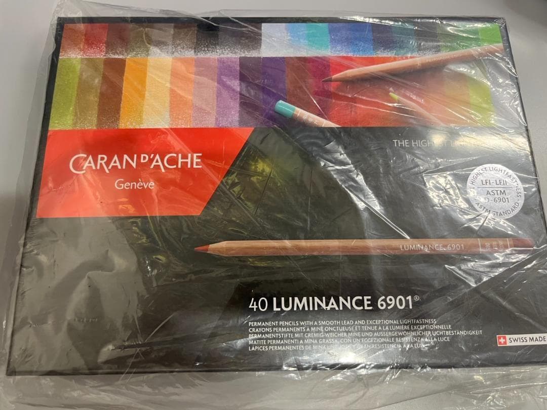 【新品未使用】CARAN D'ACHE LUMINANCE6901 40色セット