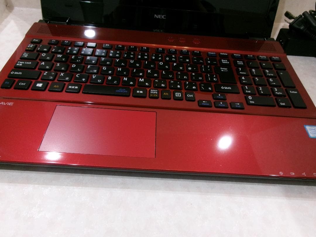 NEC LAVIE NS350/G　新品SSD搭載/i3/メモリ8GB