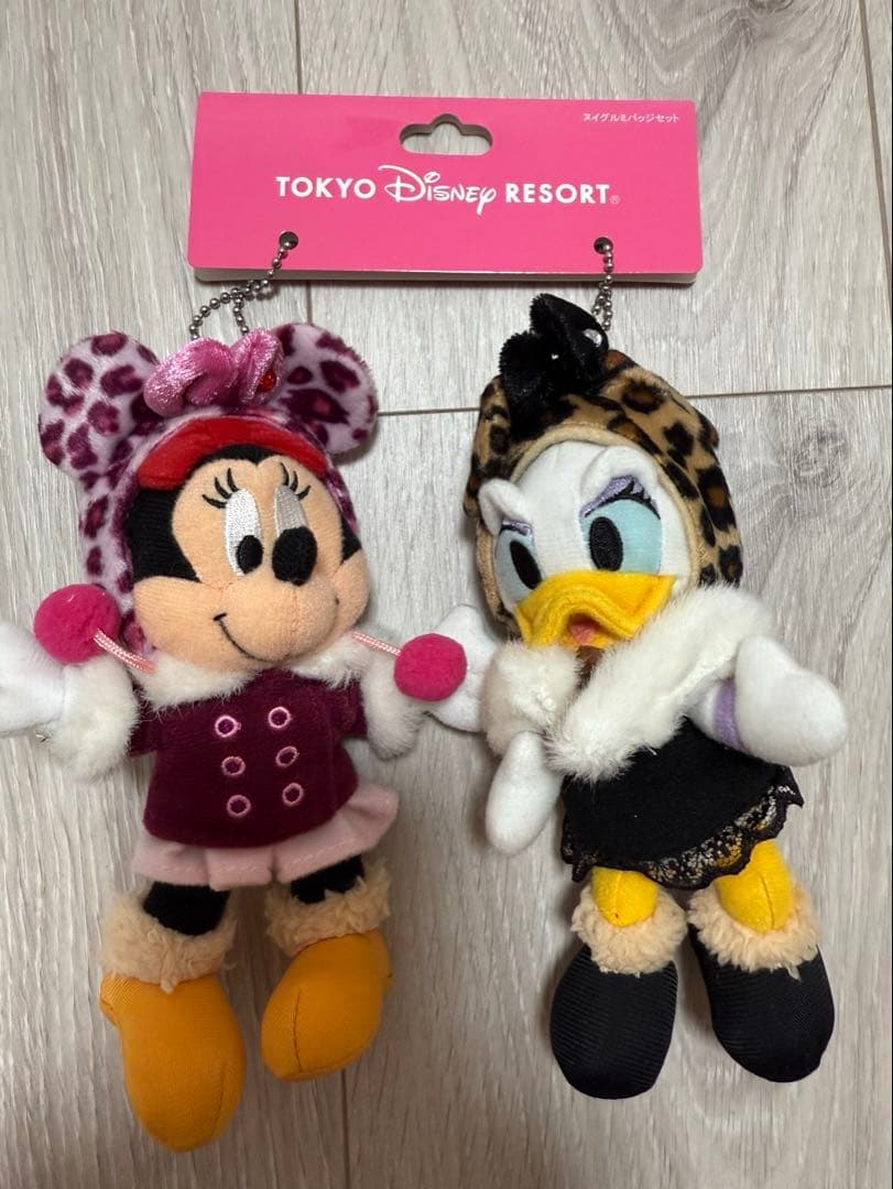 ミニー　デイジー　ぬいぐるみバッジ　ヒョウ柄　ディズニーリゾート　ディズニー