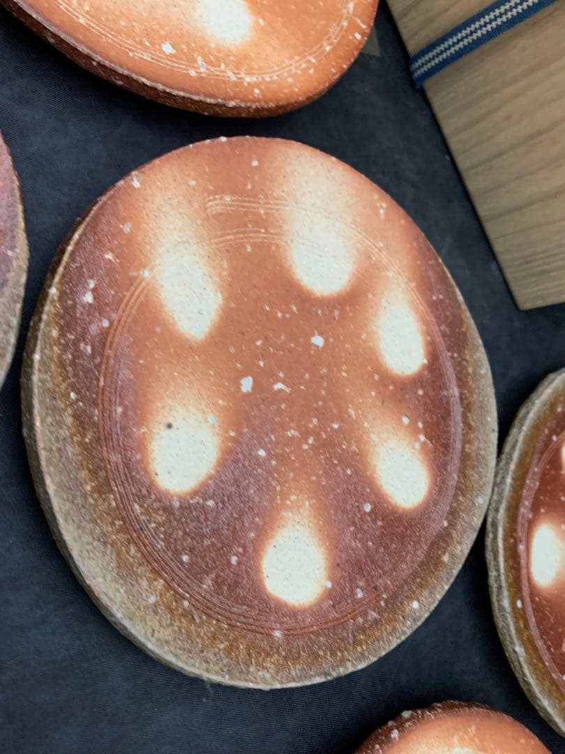 信楽焼　高橋春斎　丸皿５枚　三ッ脚付　共箱付　懐石料理料亭皿