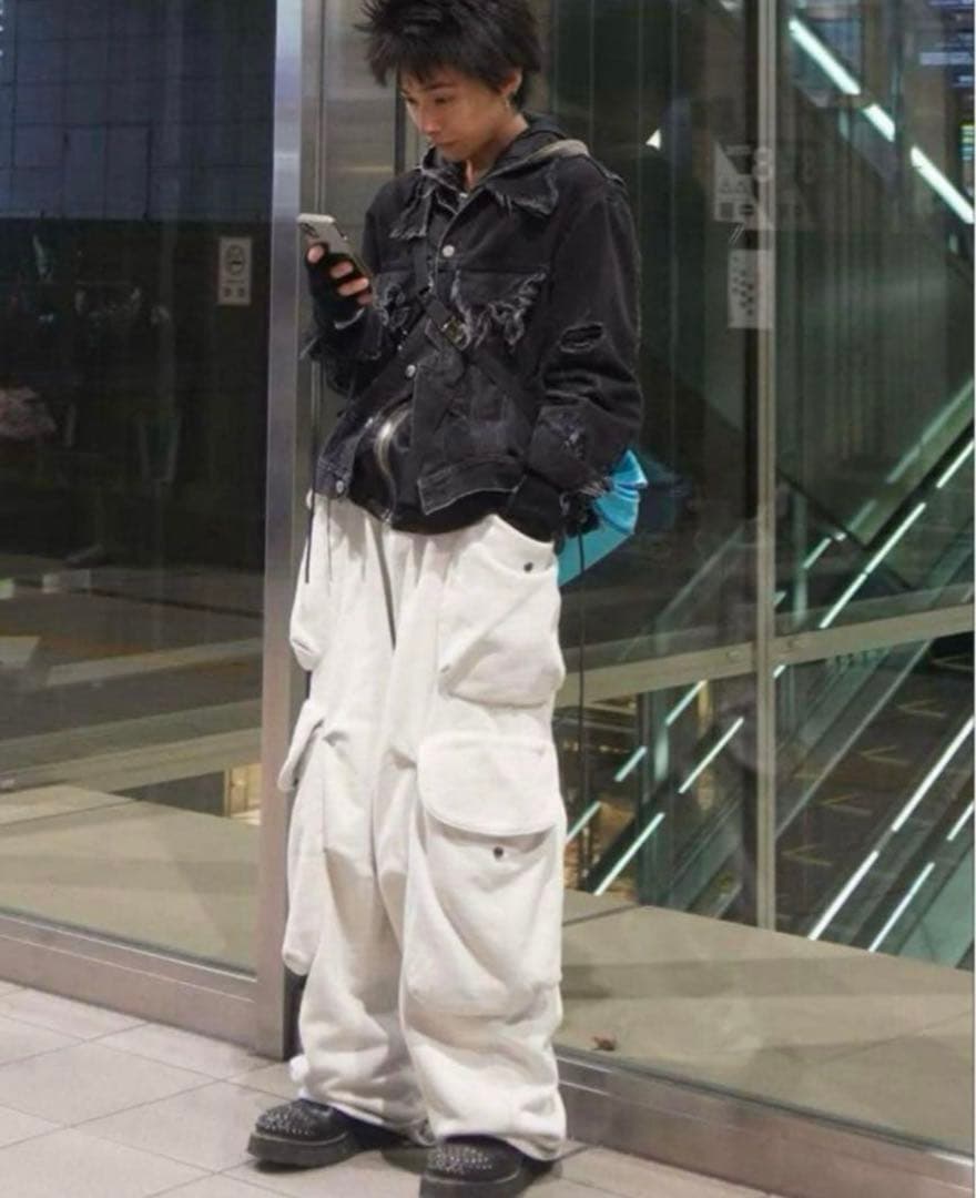 あおば着用　entire studios スウェットカーゴ