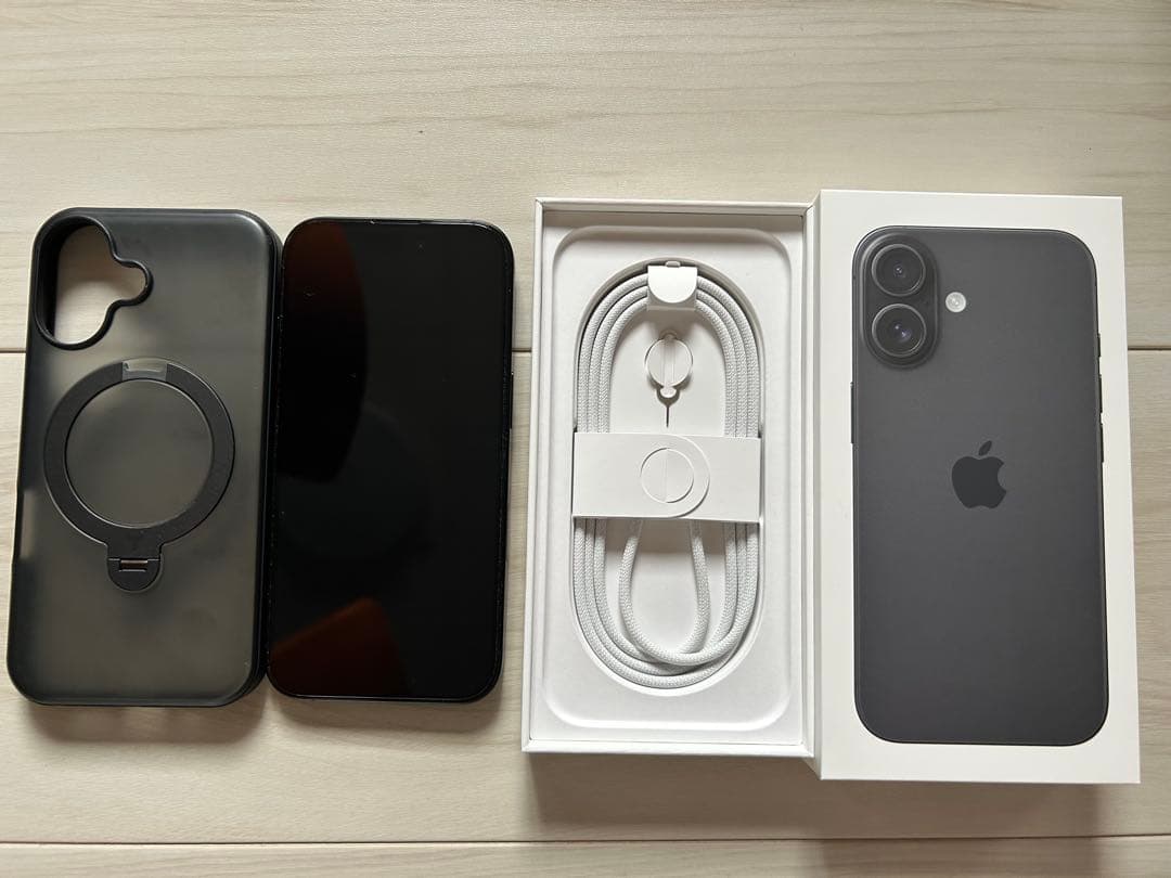 iPhone 16 128ブラック バッテリー100%SIMフリー 残積なし