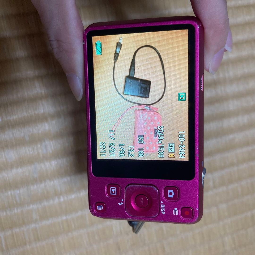 カシオEXILIM デジカメ　EX-Z800