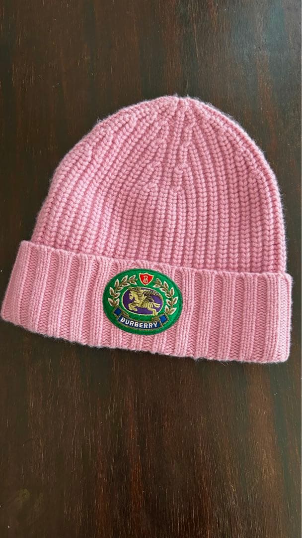 BURBERRY ピンク ニット帽