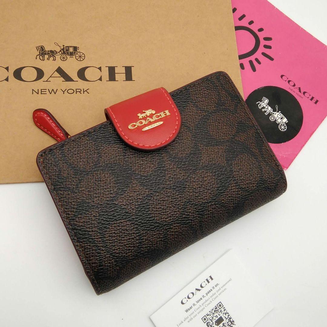 新作　新品　COACH　折り財布　レディース