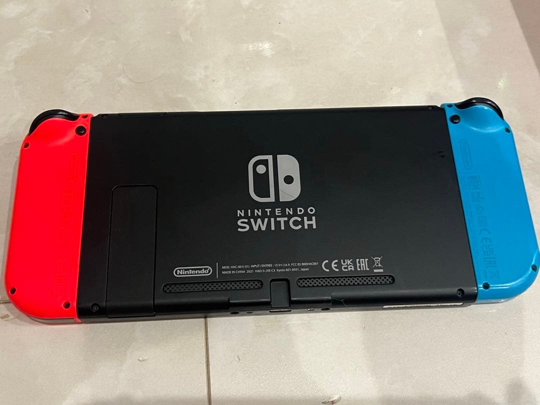 任天堂 Switch 本体
