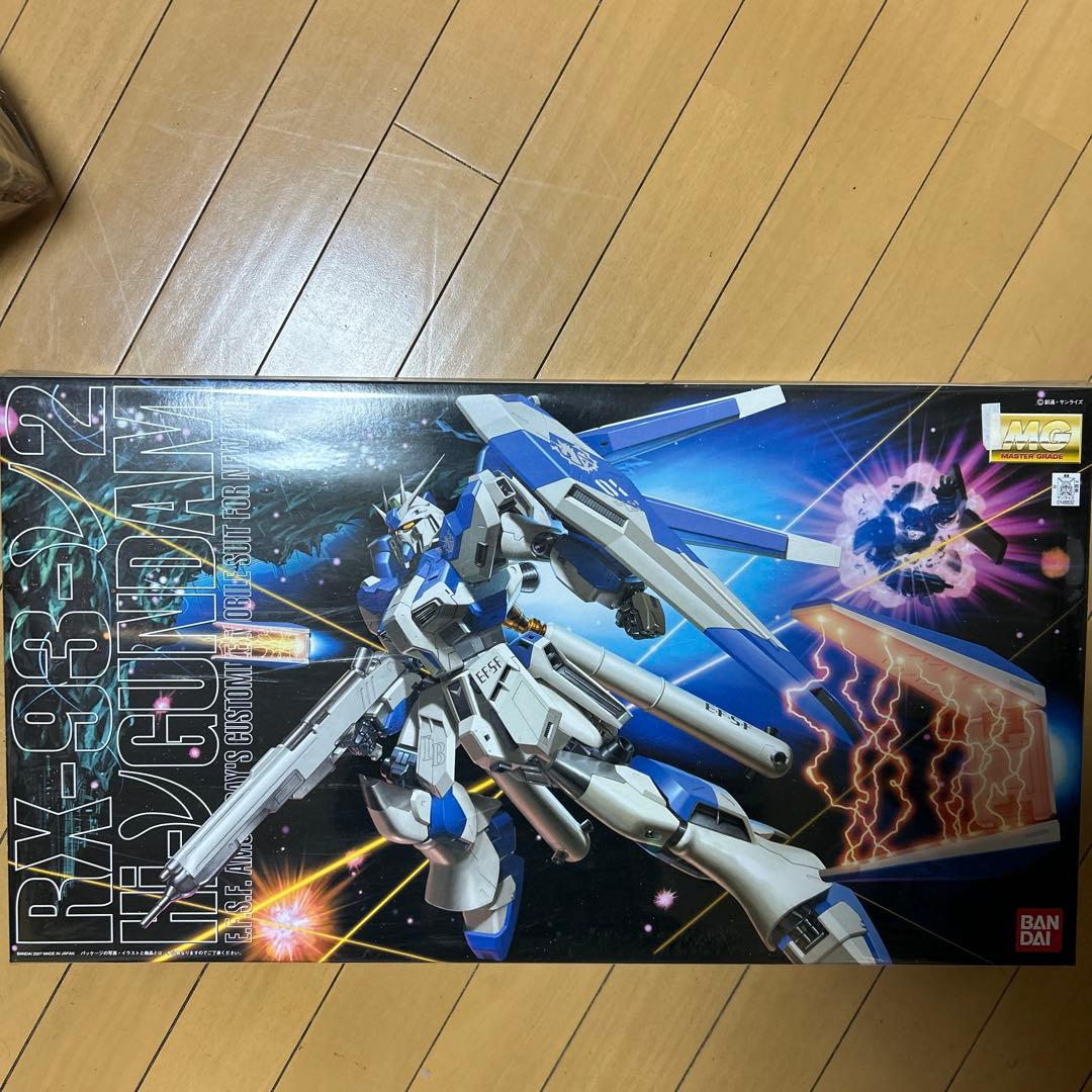 RX-93 νガンダム MG 1/100