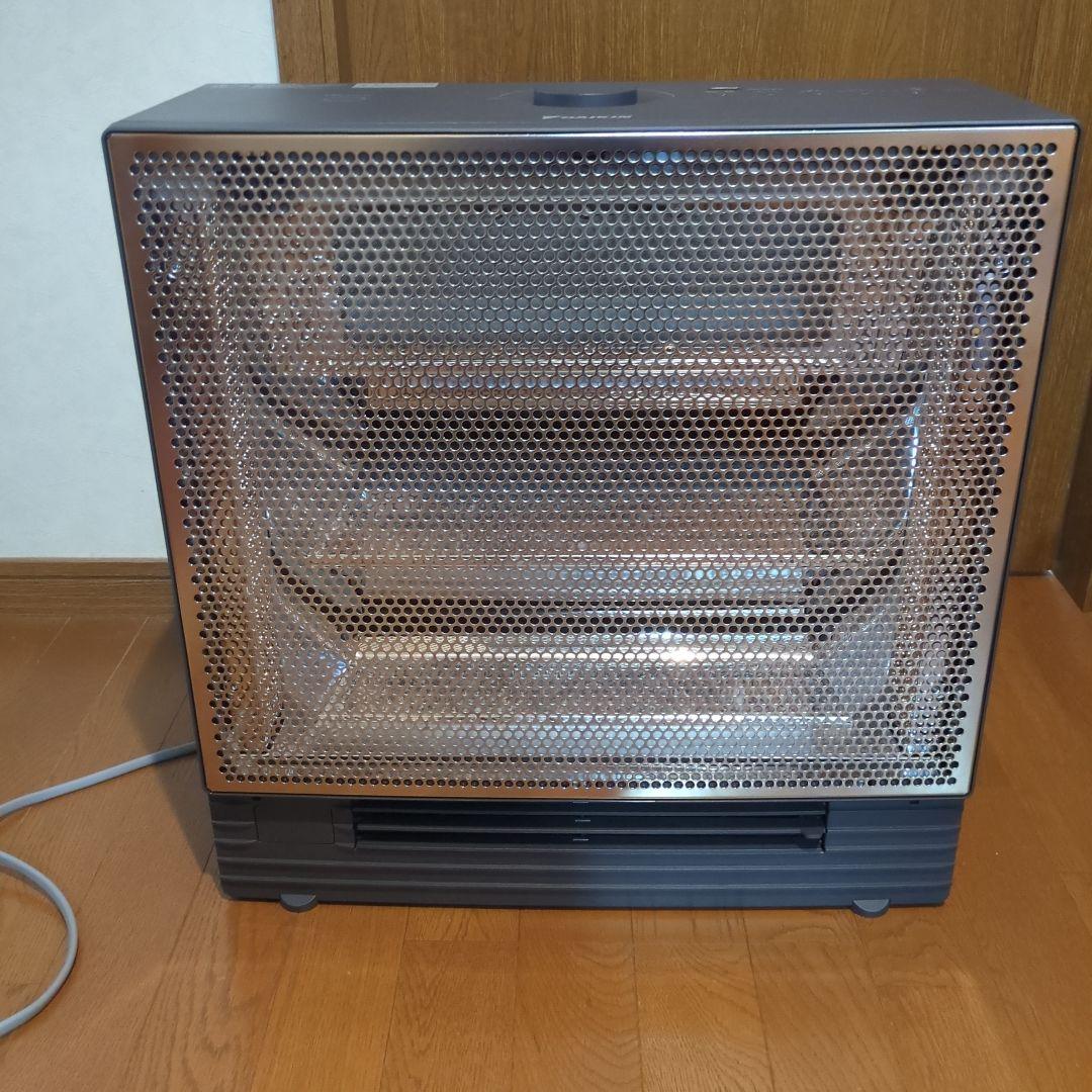 ガーベラ様ダイキン ハイブリッドセラムヒート MRH135AS-H 2024年製