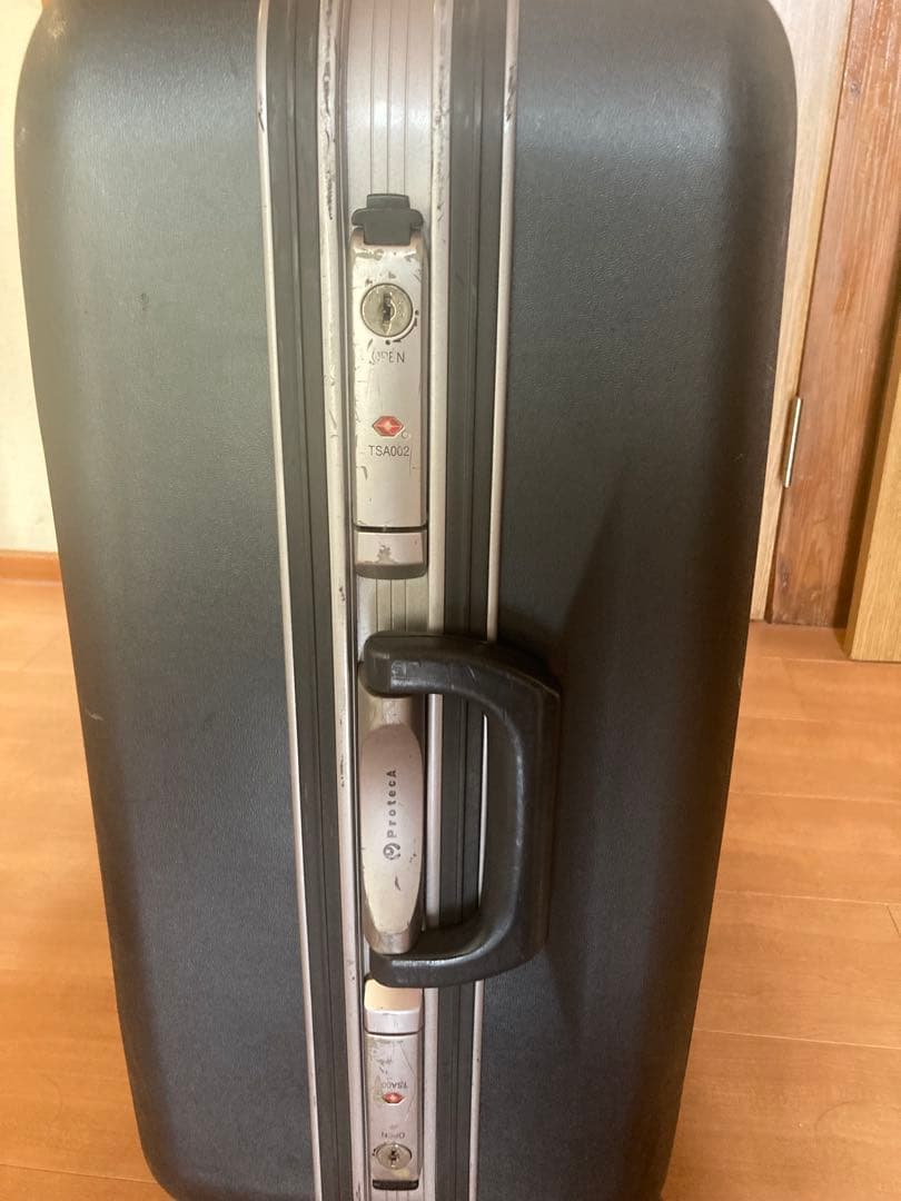 プロテカ　エキノックスライト　スーツケース