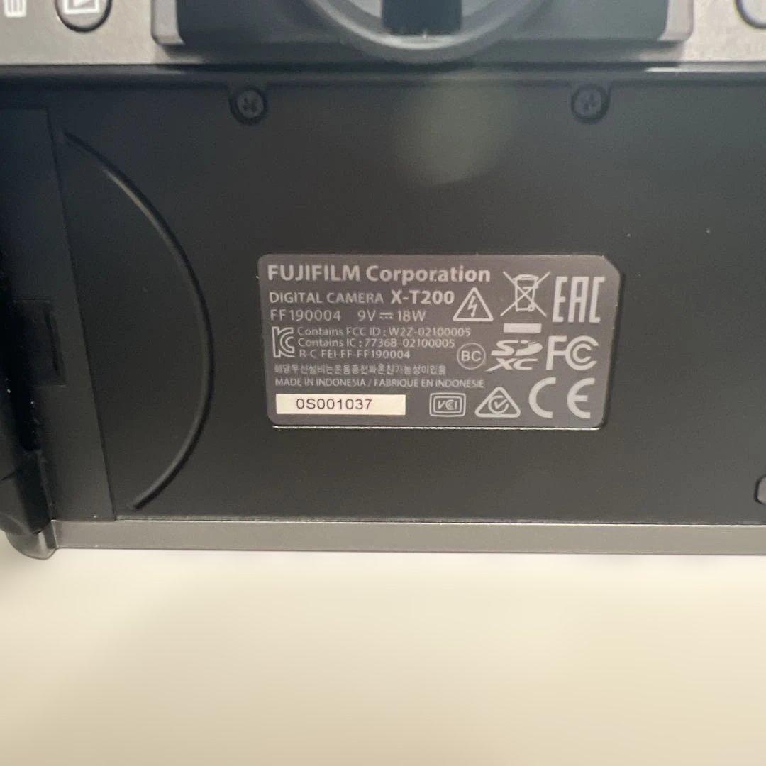 FUJIFILM X-T200 早い者勝ち！　FUJIFILM XT200