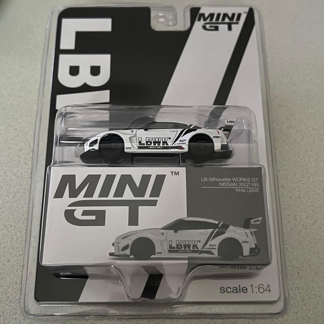ミニカー LBWK NISSAN 35GT-RR White LBWK