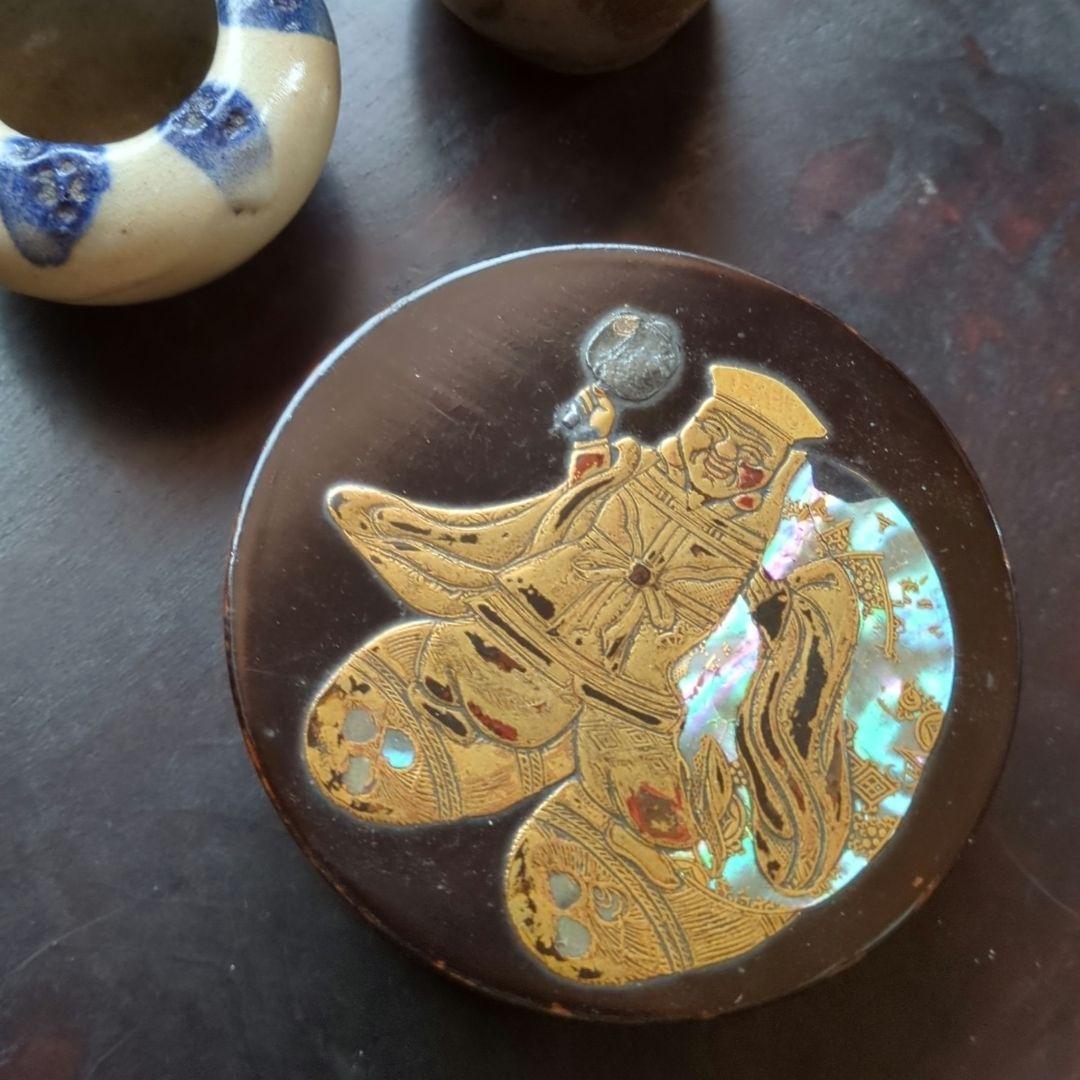 金箔装飾 漆器 香合 円形　大黒様　金蒔絵　打出の小槌　俵　骨董品　古美術