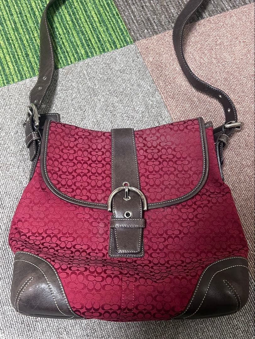 COACH シグネチャー ショルダーバッグ 保存袋付 中型