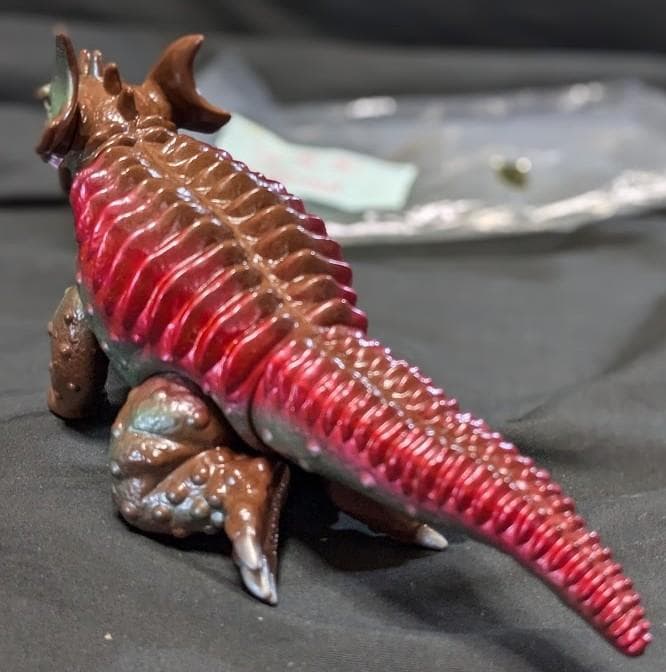 バラゴン 四つ足バージョン（マーミット）ビニパラベビー非売品ソフビフィギュア