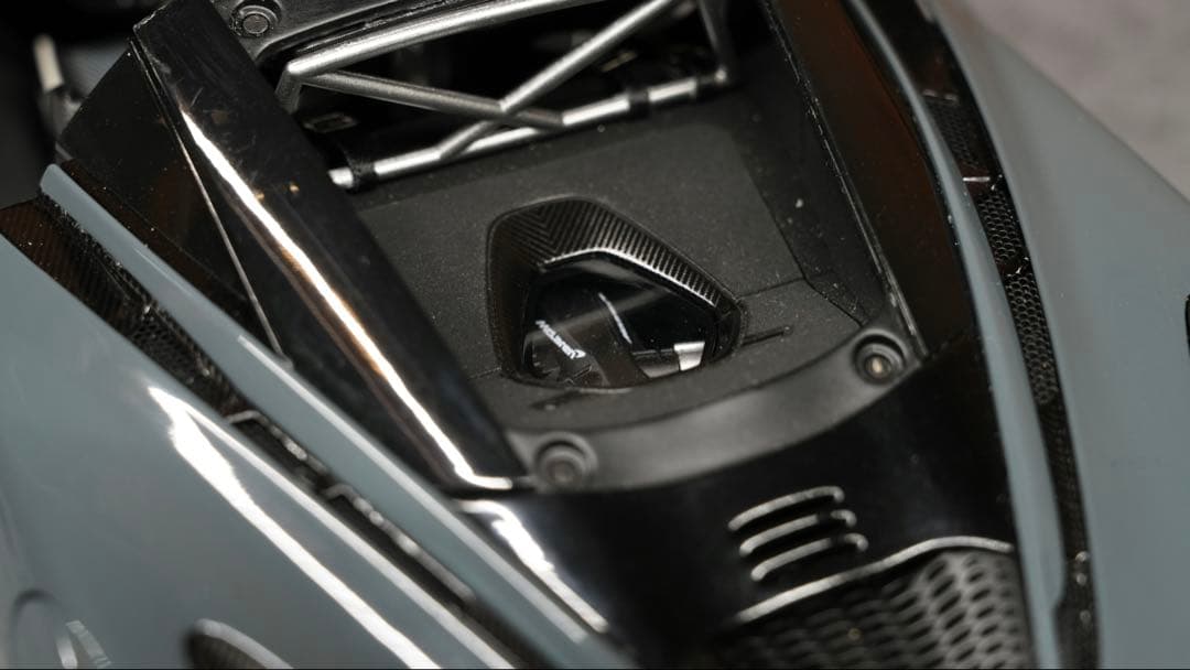 HPD マクラーレン 765LT 1/18 スケール 限定モデル ミニカー