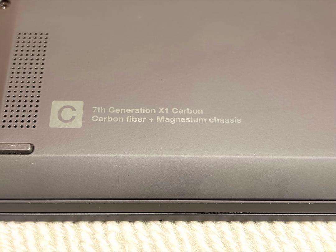 ThinkPad X1 Carbon Gen7 16GB Office付き