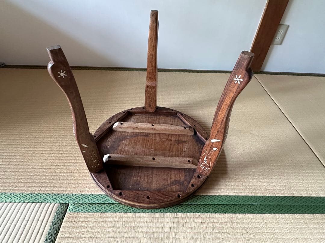 インド製 インディアンローズウッド無垢材 象嵌細工 サイドテーブル 3本脚