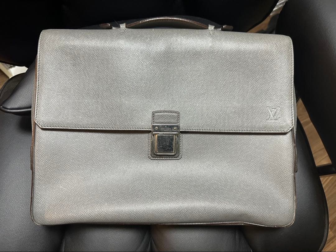 m*a様 Louis Vuitton グレー ビジネスバッグ