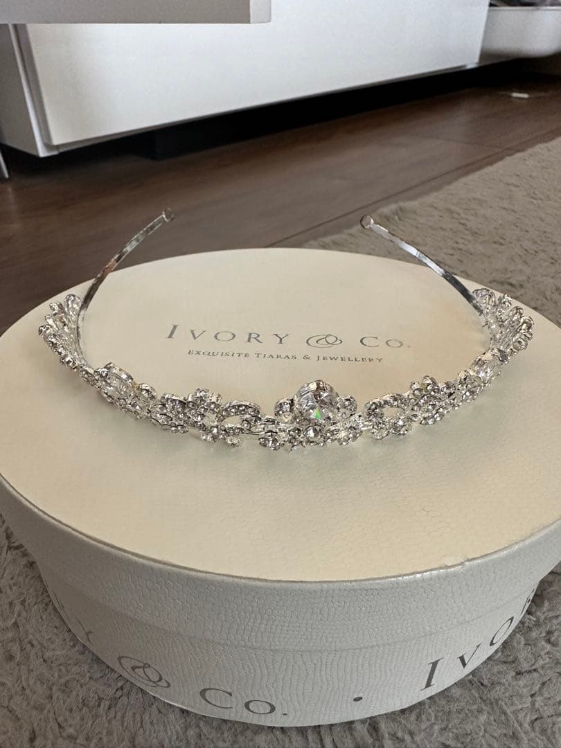 Ivory & Co. ティアラ　結婚式
